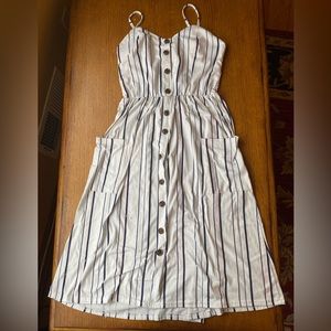 Women’s maxi dress with pockets